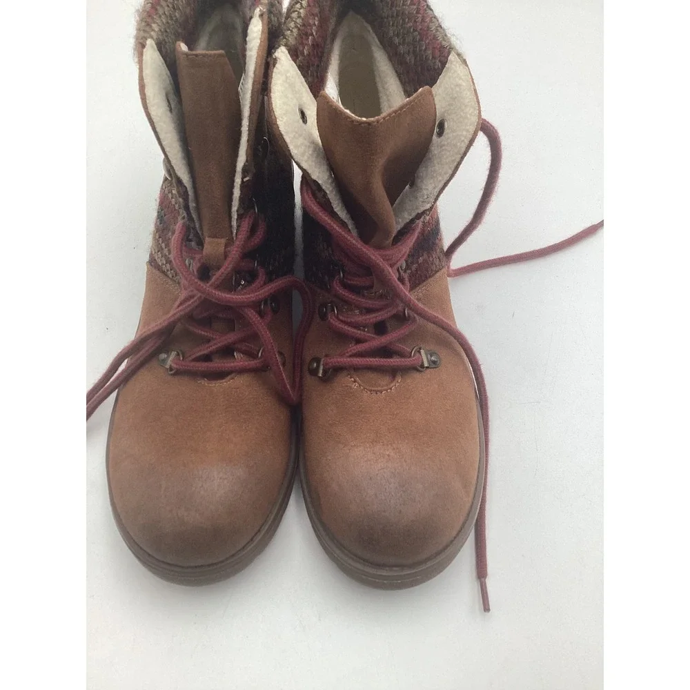 Mossimo Supply Co Women's Brown Faux Suede Knit Collar‎ Ankle Boots Size 11